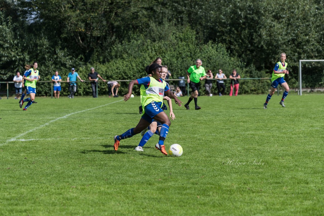 Bild 140 - B-Juniorinnen VfL Pinneberg - HSV : Ergebnis: 1:4